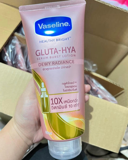Vaseline Gluta- HYA Serum Dewey Radiance 10x Whitening Lotion 300ml